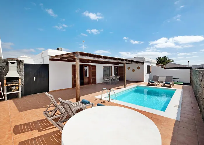 Rubi بيت للعطل *